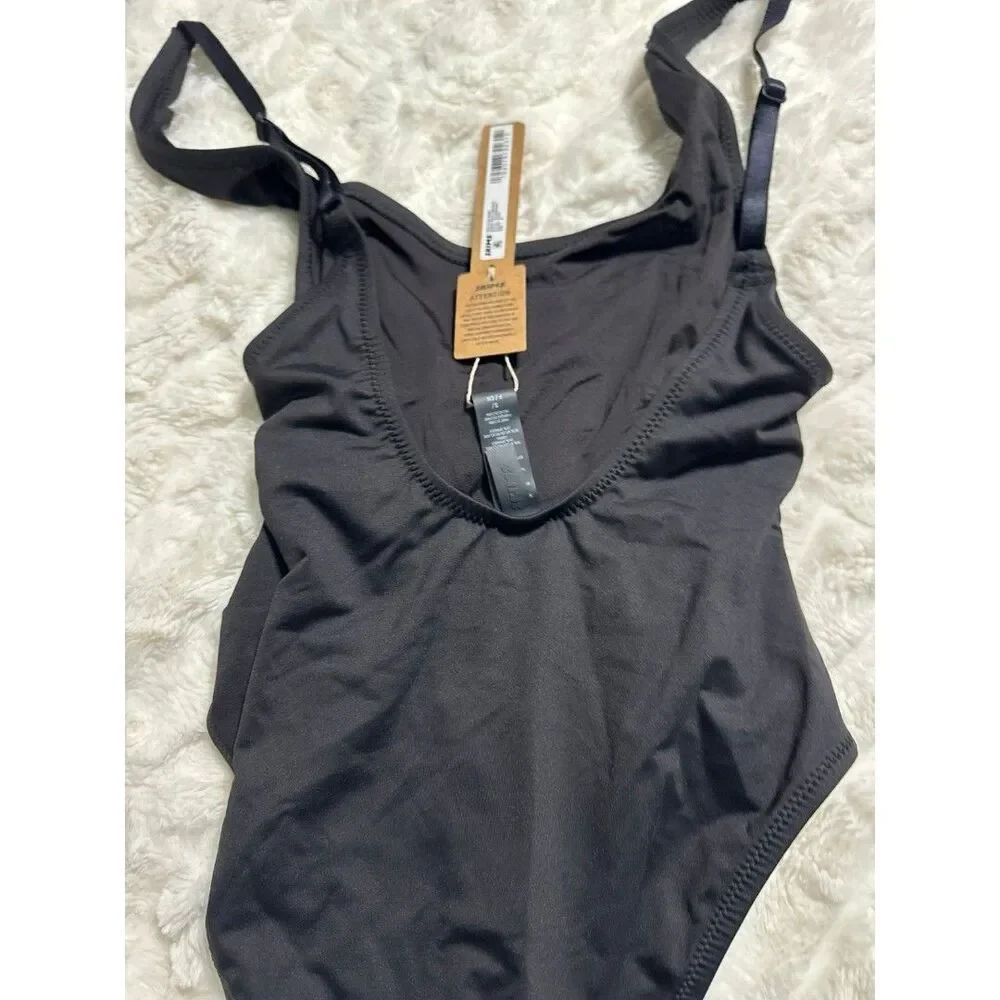 SWIM SCOOP NECK ONE PIECE Onyx